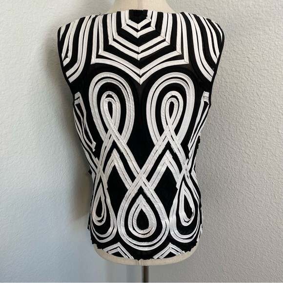 Alexandra Rosati Designer 2 Pc Black White Mesh Geometric 3D Jacket & Top SZ 10 - Picture 6 of 15